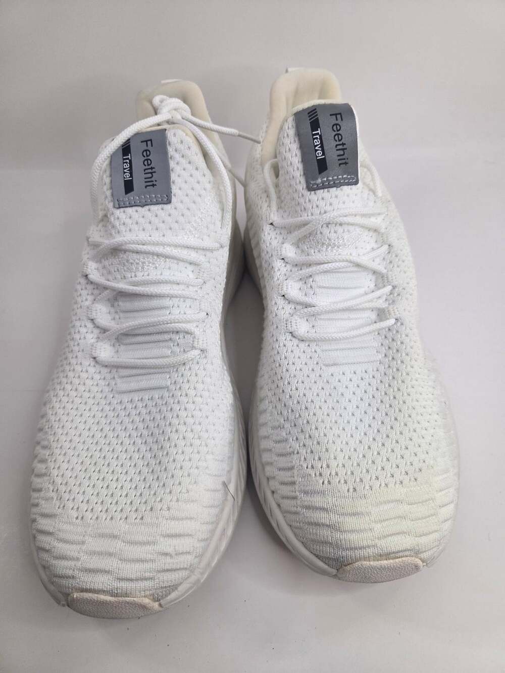 Feethit Travel Sneakers Size 44 White Mesh Athletic Shoes